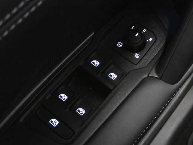 Tayron 2.0 TDI Life DSG AHK NAVI 7 SITZER