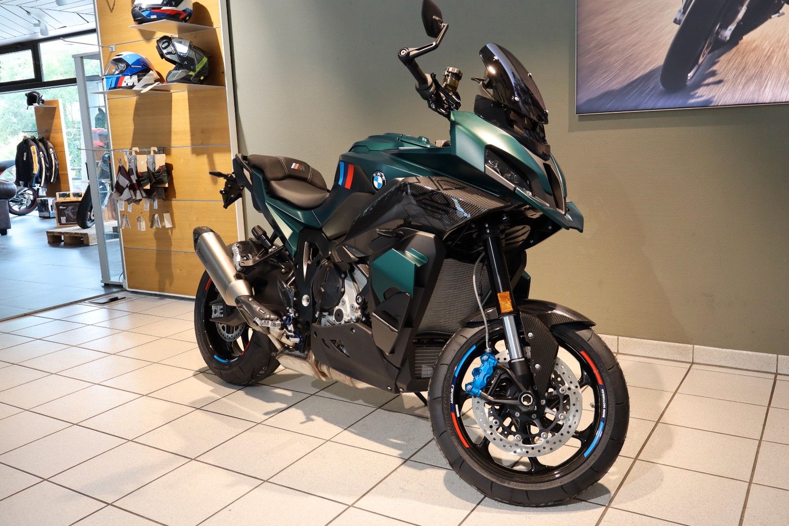 Fahrzeugabbildung BMW M 1000 XR