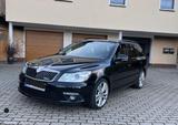 Skoda Octavia 2.0 TFSI DSG Combi RS - Skoda Octavia: RS TFSI