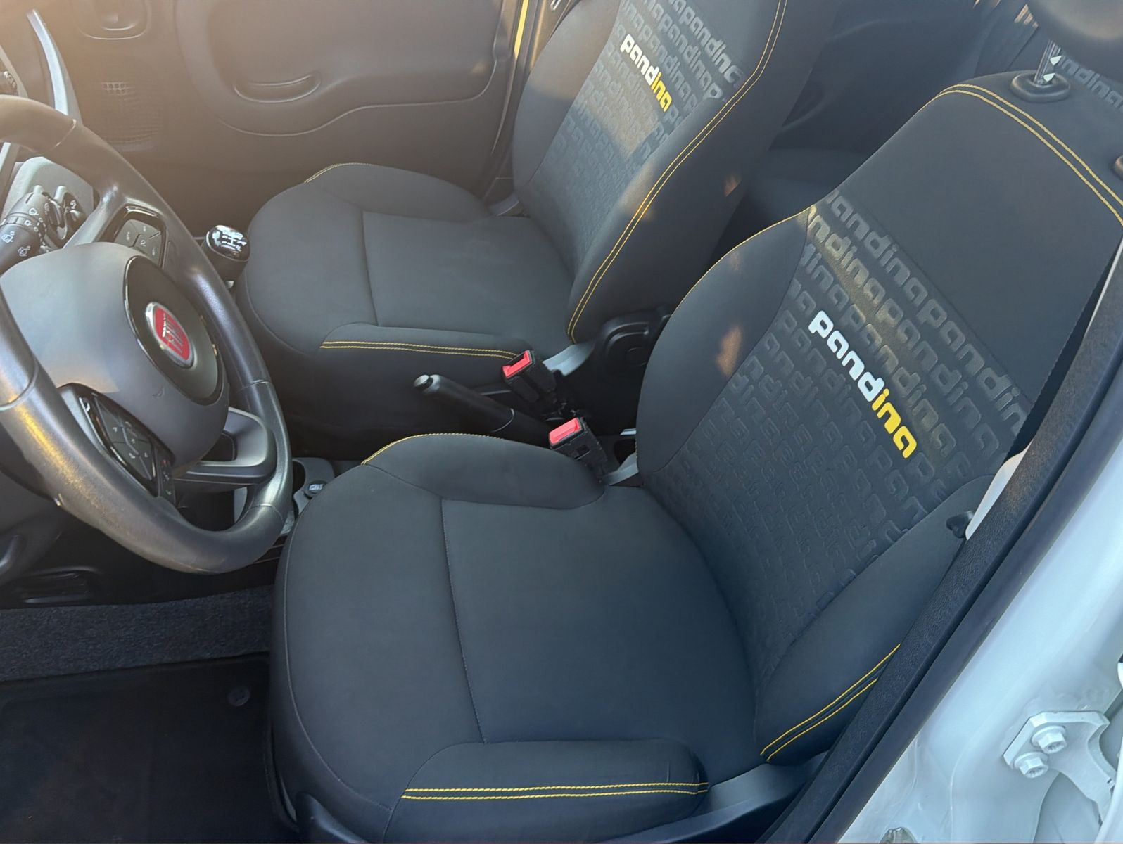 Fahrzeugabbildung Fiat Panda Mild-Hybrid, Klima, ab 144,- € i. M.