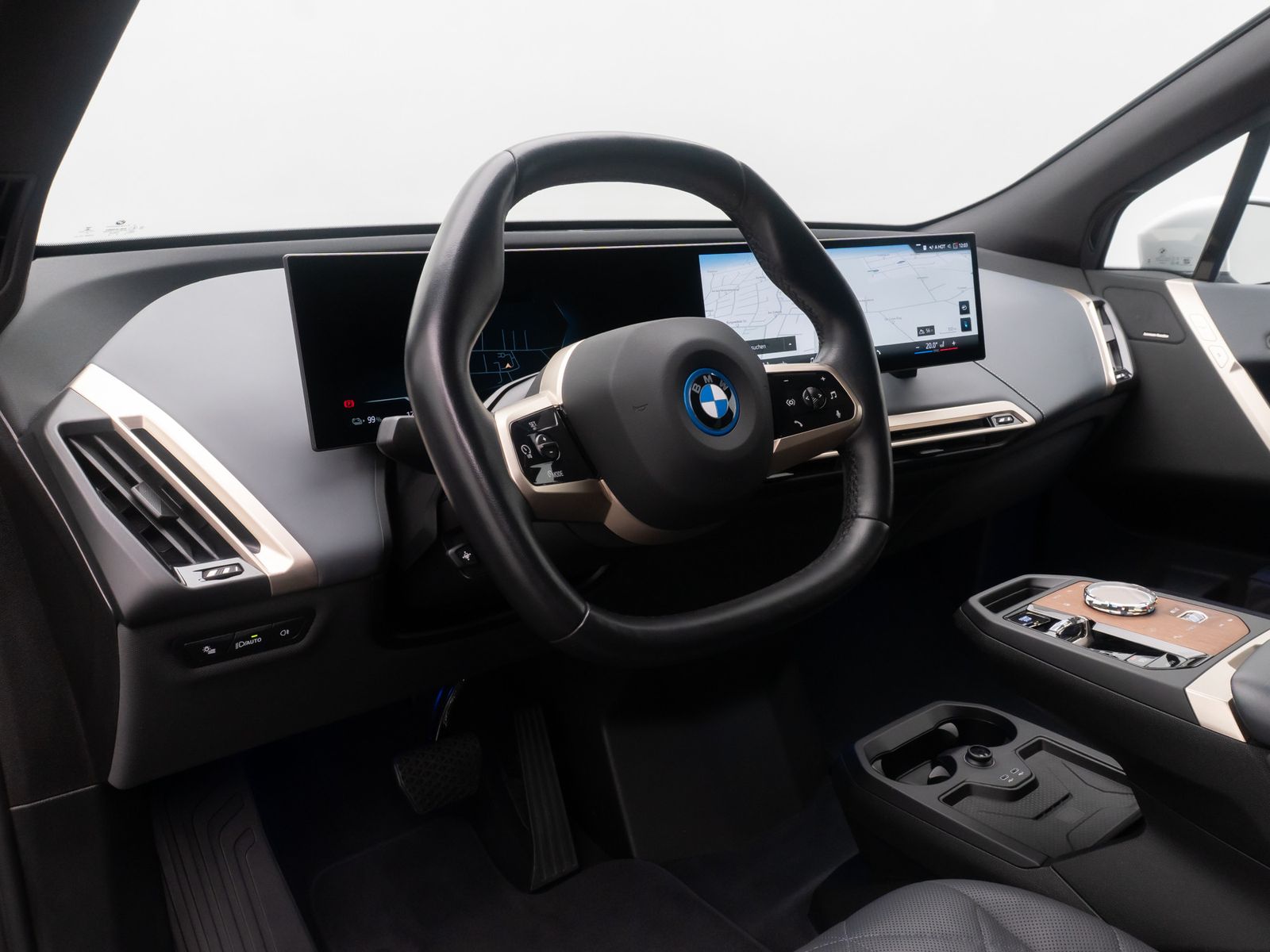 Fahrzeugabbildung BMW iX xD40 Sport 360&deg;SkyLounge DAB Laser H/K 22Zoll