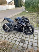 Kawasaki Z1000 - KAWASAKI NAKED BIKE