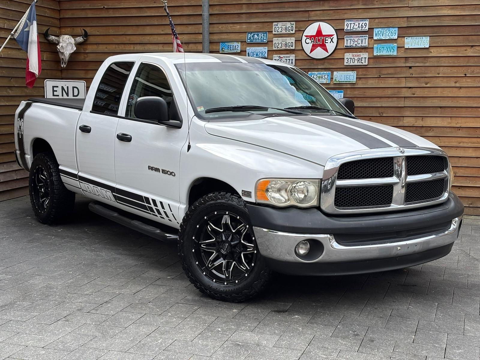 Dodge Ram 2005 — вигляд ззаду