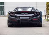 Ferrari F8 Tributo 1. Hand+Carbon+Rennsitze - schwarze Ferrari F8