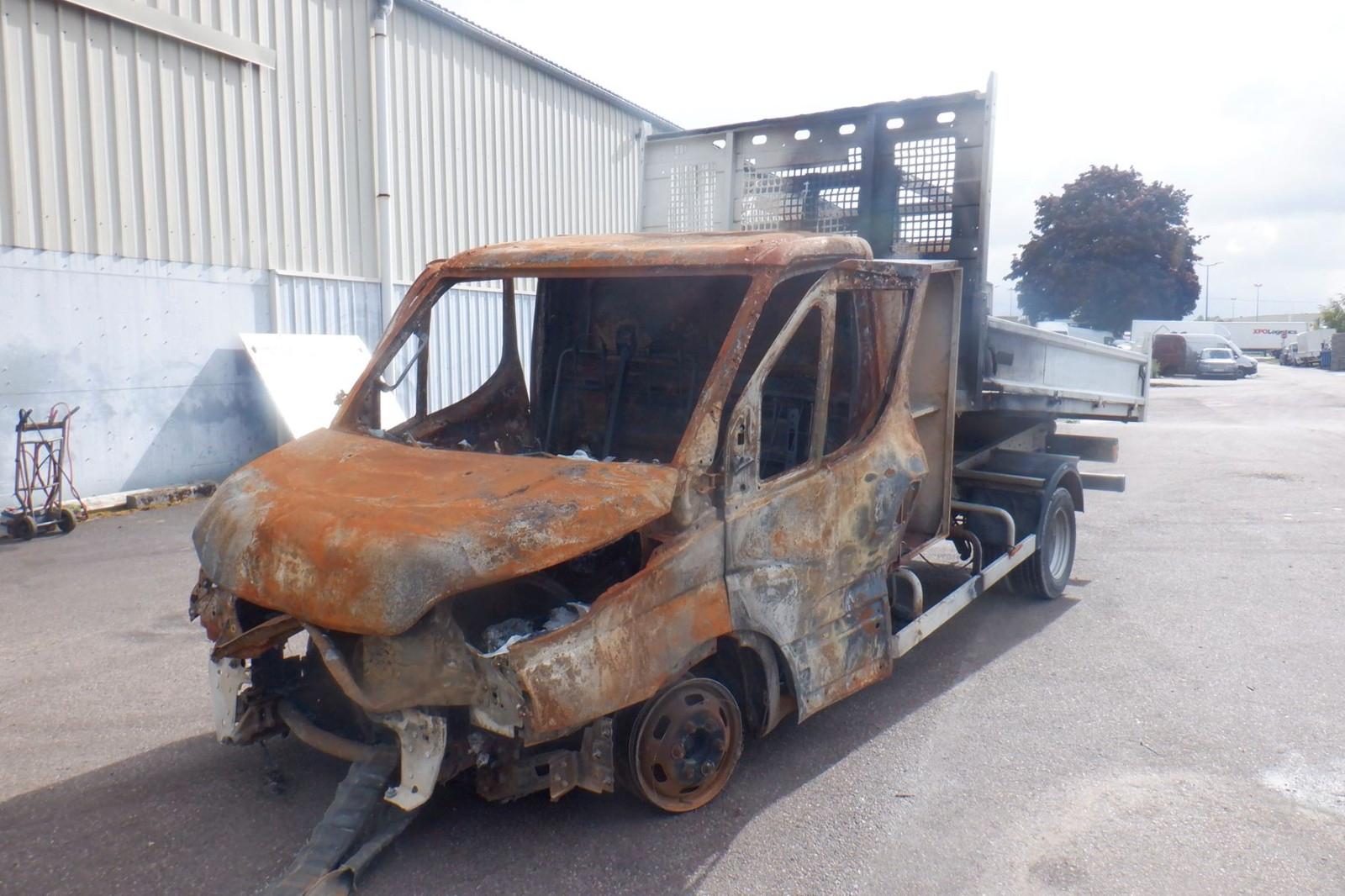 Iveco DAILY 35C14 BENNE