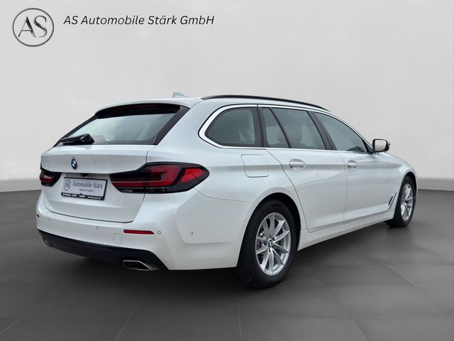 Fahrzeugabbildung BMW 530d Touring xDrive+LED+Kamera+Leder+DAB