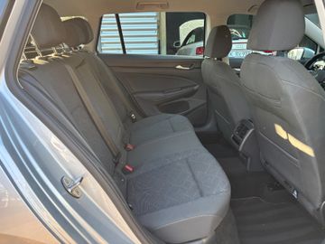 Volkswagen Golf - 9