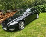 Jaguar XF 20d AWD 179 PS Sportbr. Auto. Leder. Panorama - gebrauchte Jaguar XF aus dem Jahr 2020