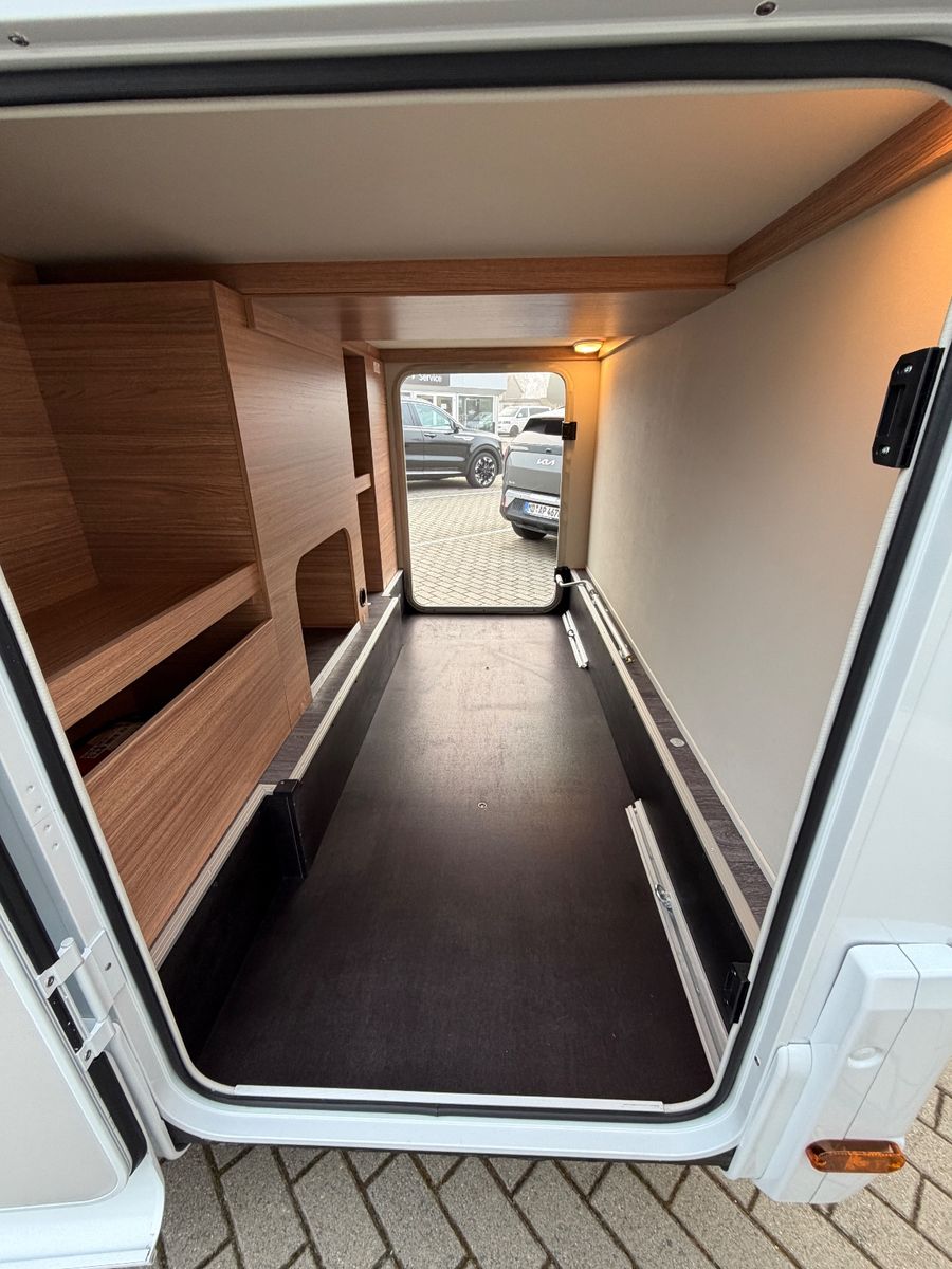 Fahrzeugabbildung Weinsberg CaraCompact 640 MEG MJ26 Mercedes Sprinter