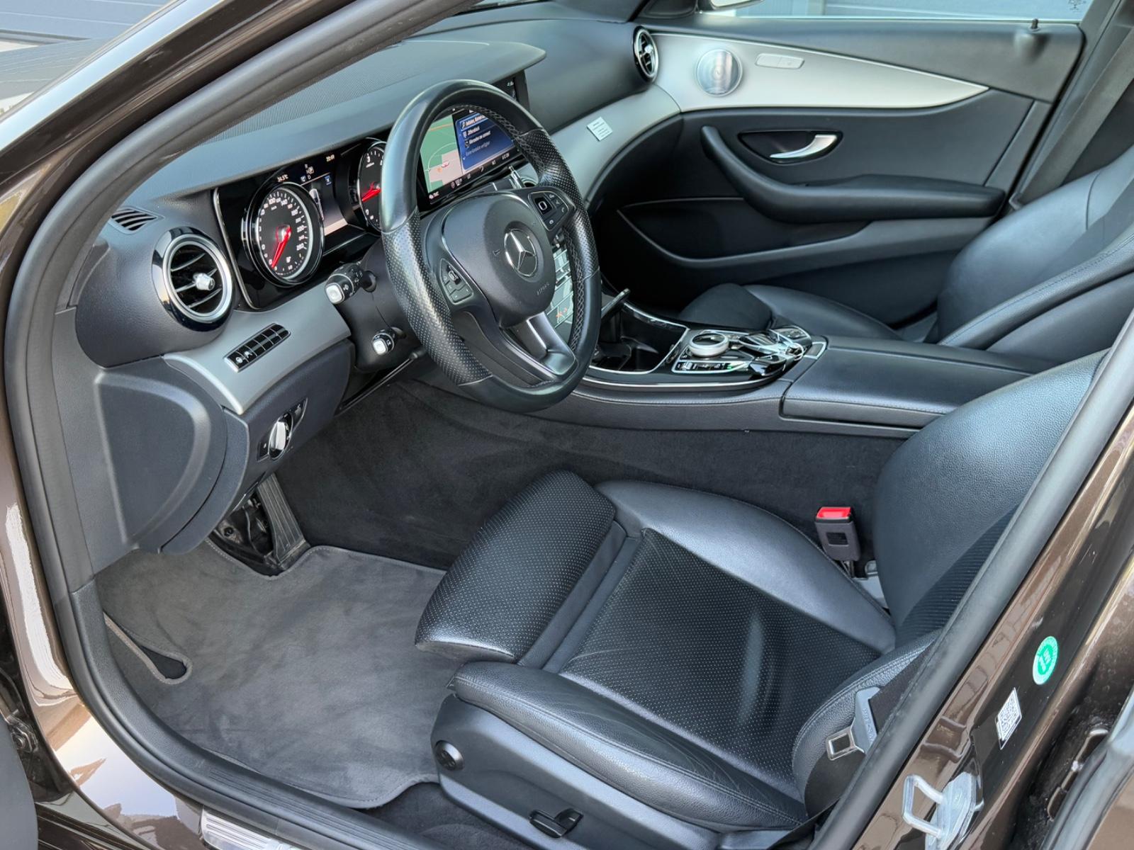Mercedes-Benz E 220 d Avantgarde *LED*STANDHZG*BURMESTER*KAM*