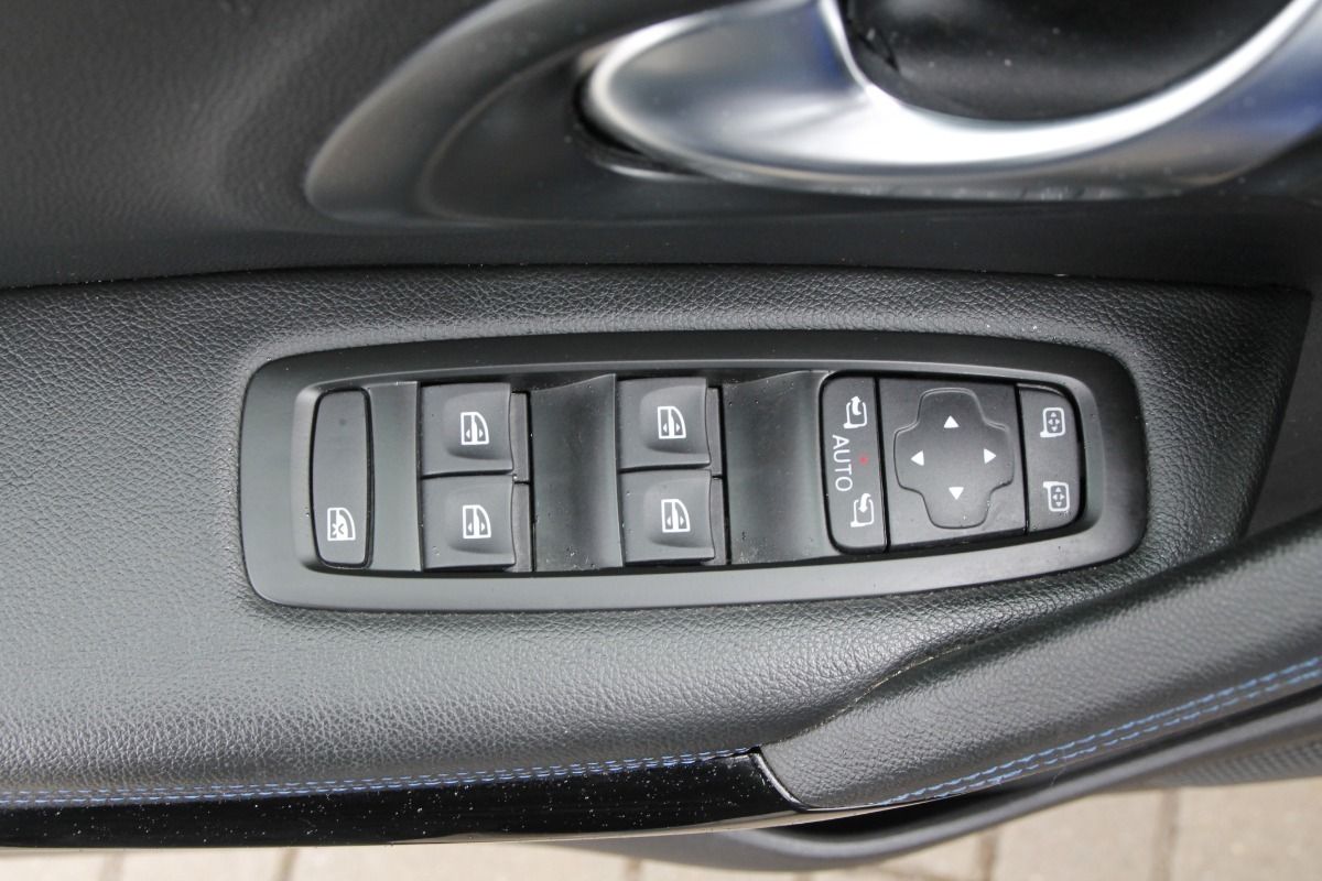 Fahrzeugabbildung Renault Kadjar LIMITED Deluxe TCe 140 GPF