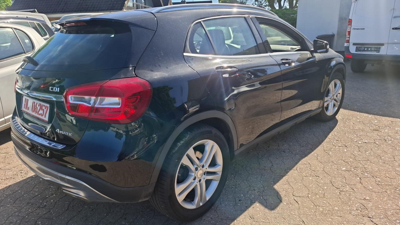 Mercedes-Benz GLA 220 CDI 4Matic Cam/SHZ/BT/Notbremsassis.