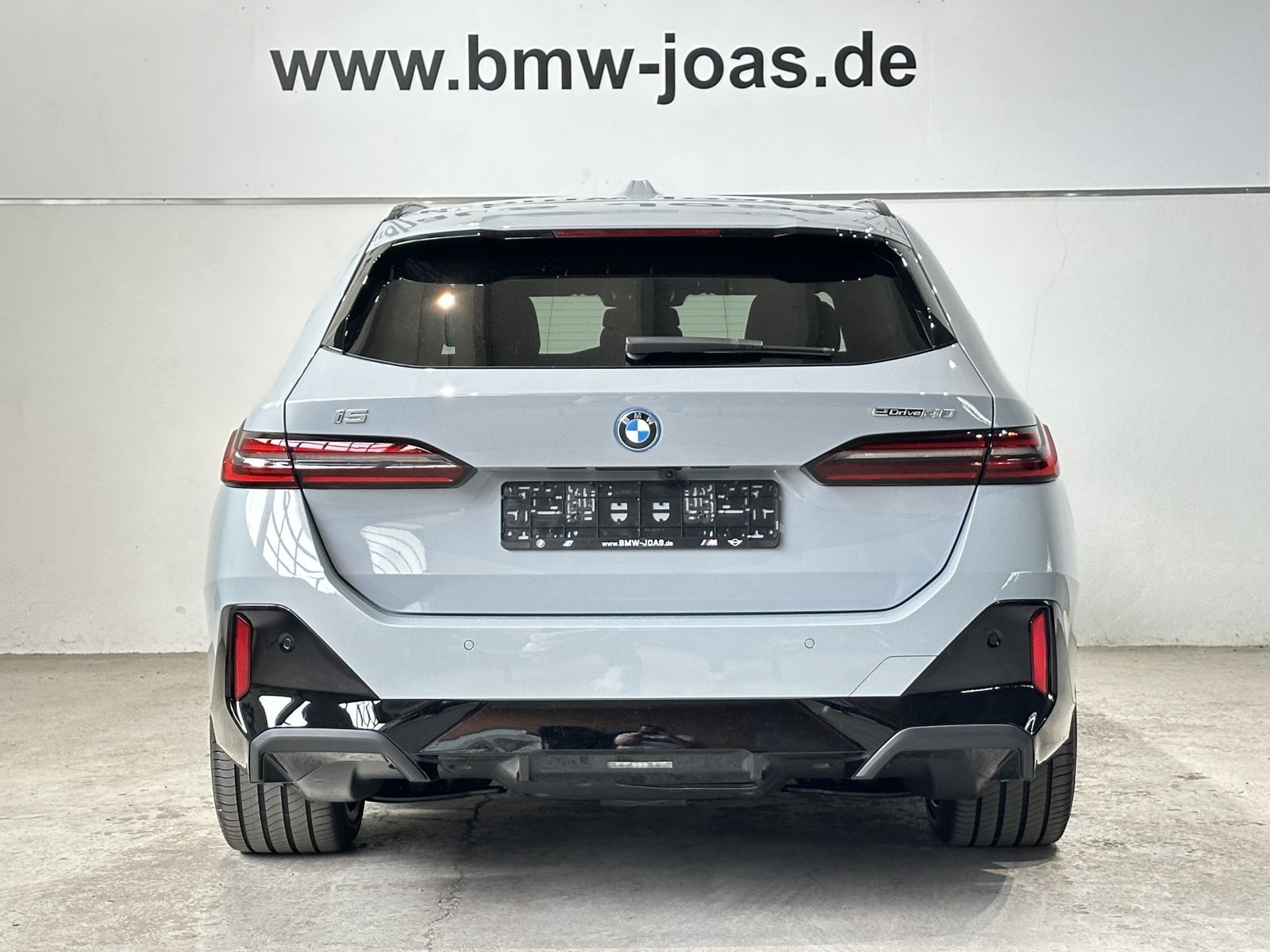 Fahrzeugabbildung BMW i5 eDrive40 M Sportpaket Pro, Aktive Sitzbelüftu