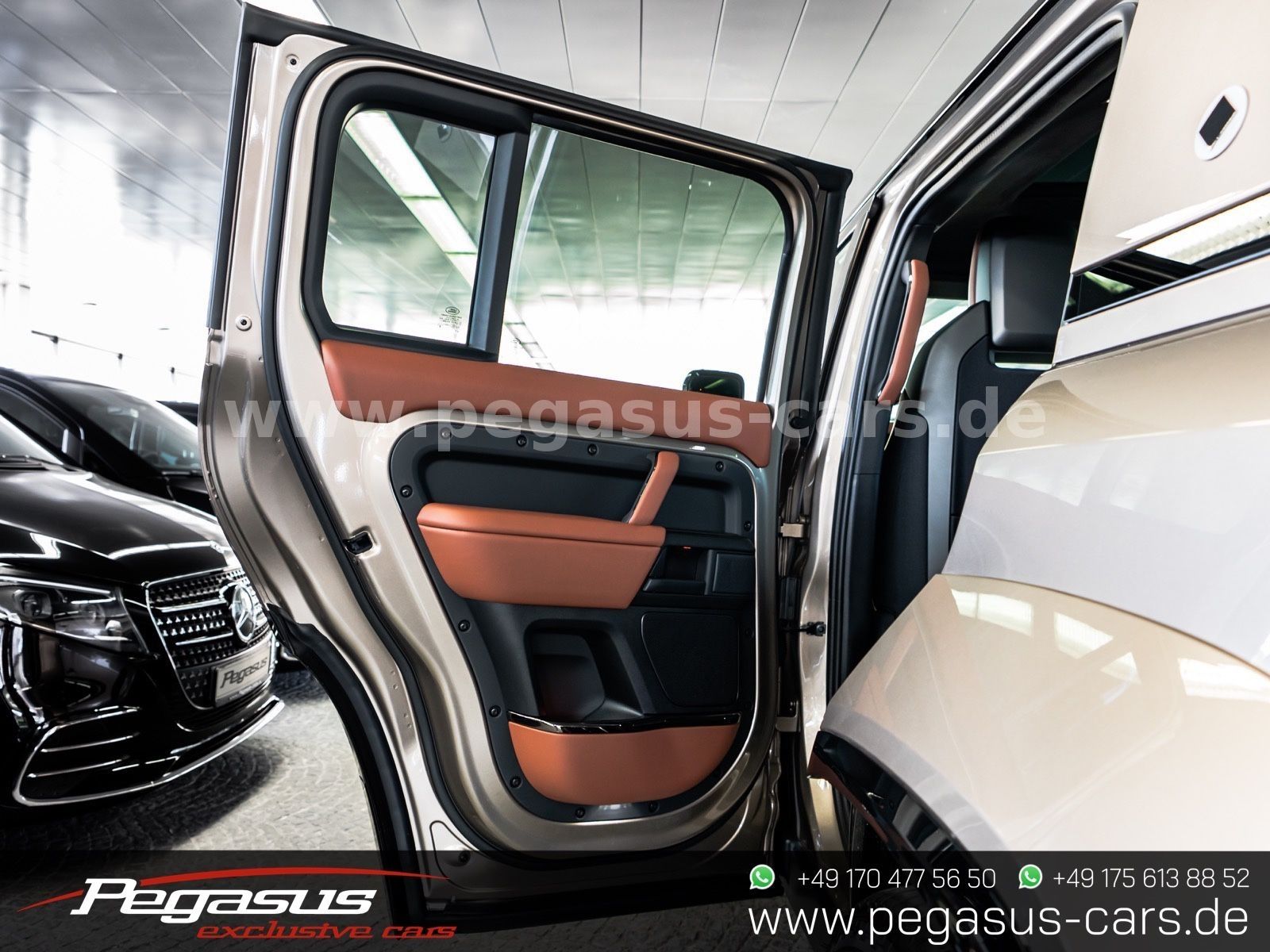 LAND ROVER Defender - 23