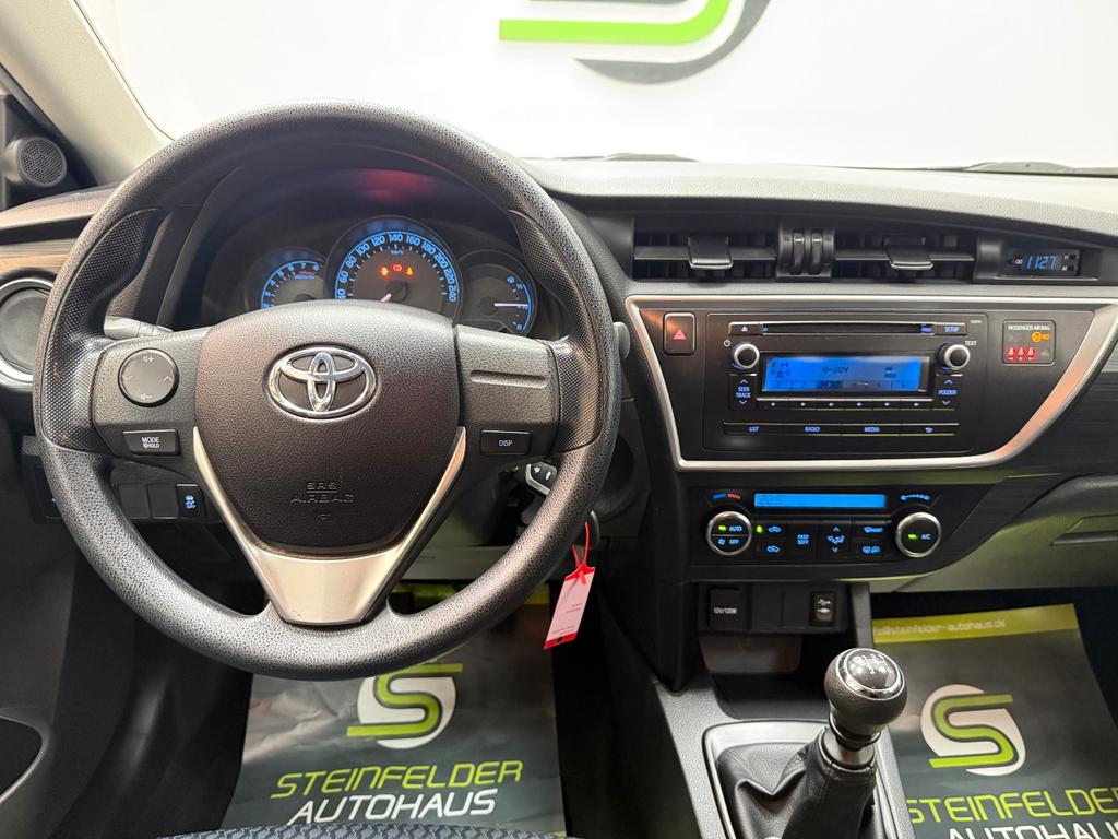 Toyota Auris Touring Sports