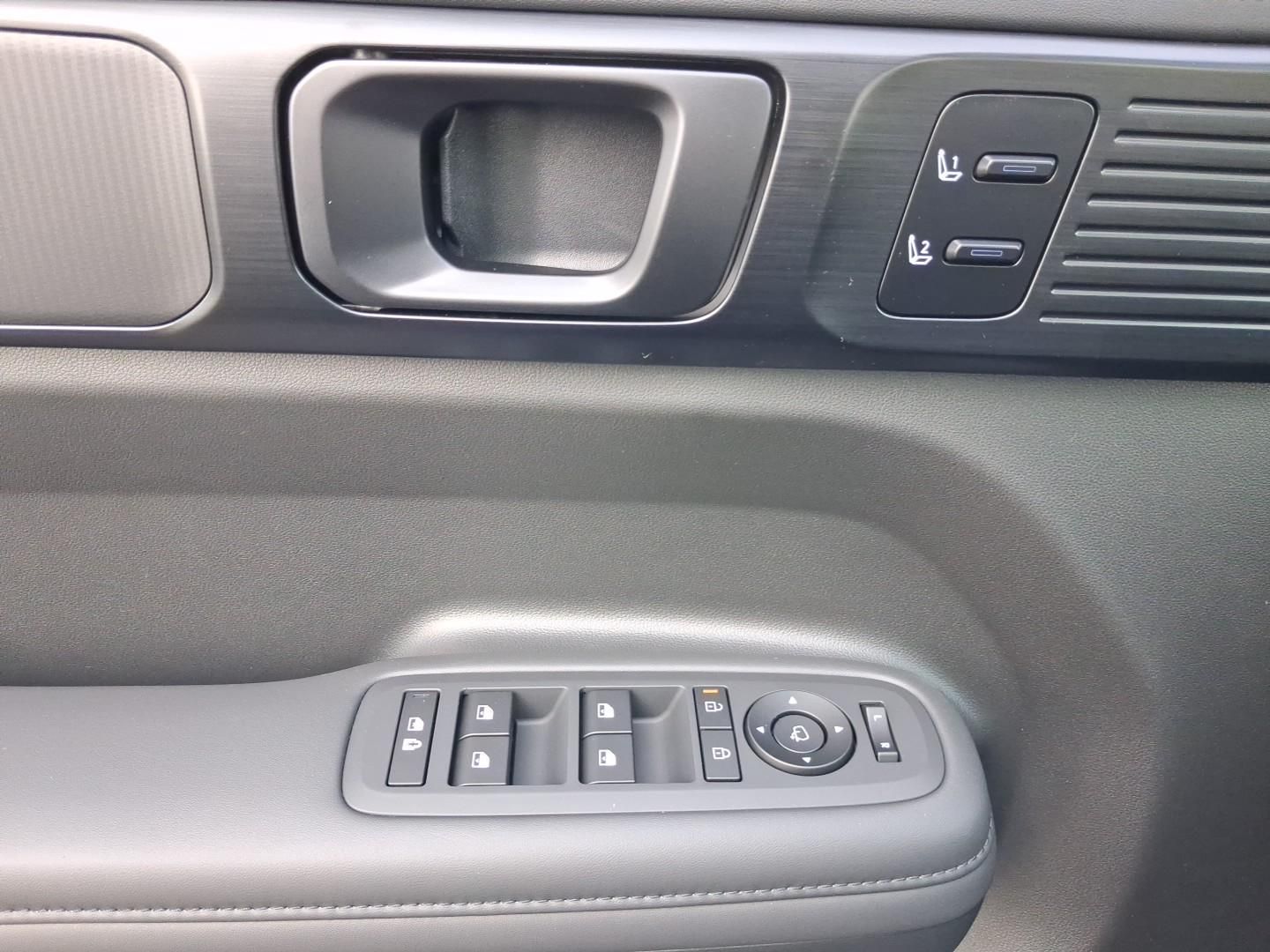 Hyundai SANTA FE - Bild 12
