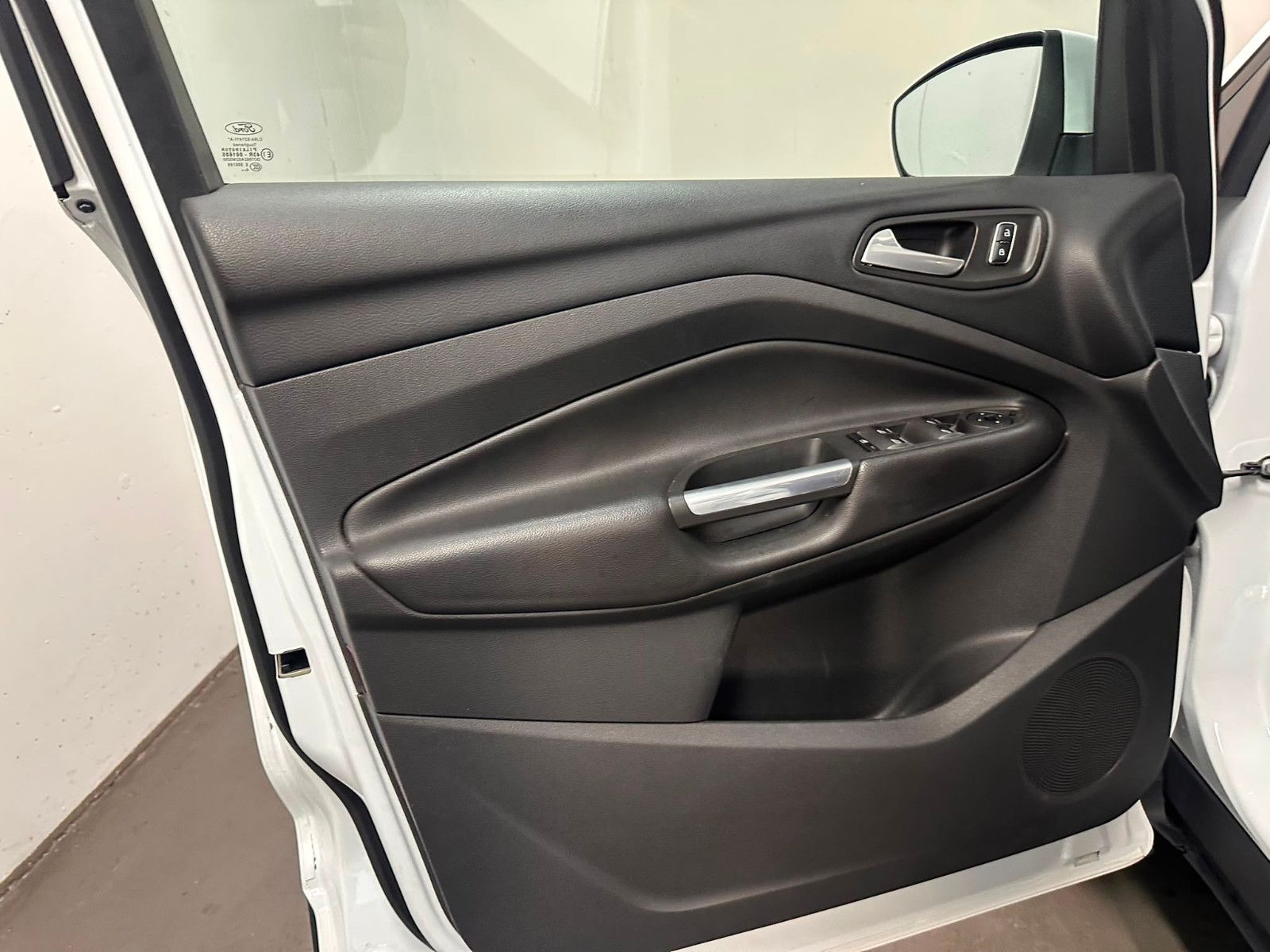 Fahrzeugabbildung Ford Kuga Titanium *TEMPO*KLIMA*SPORTSITZE*