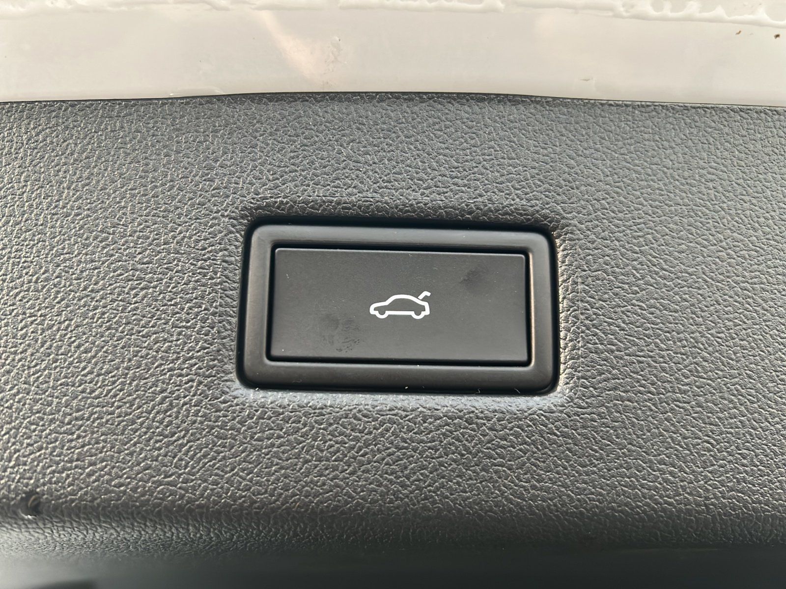 Fahrzeugabbildung Ford Explorer Premium AWD Aut./LED/ACC/360°/AHK/PANO/