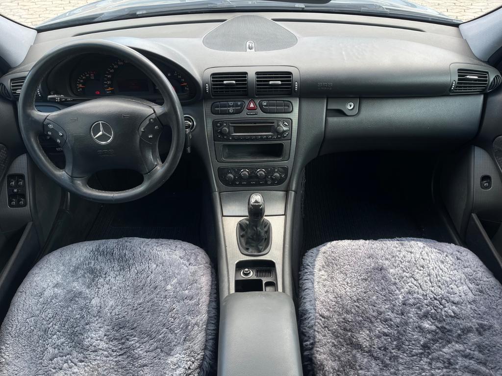 Mercedes-Benz C 220