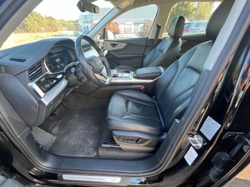 Audi Q7 - 11