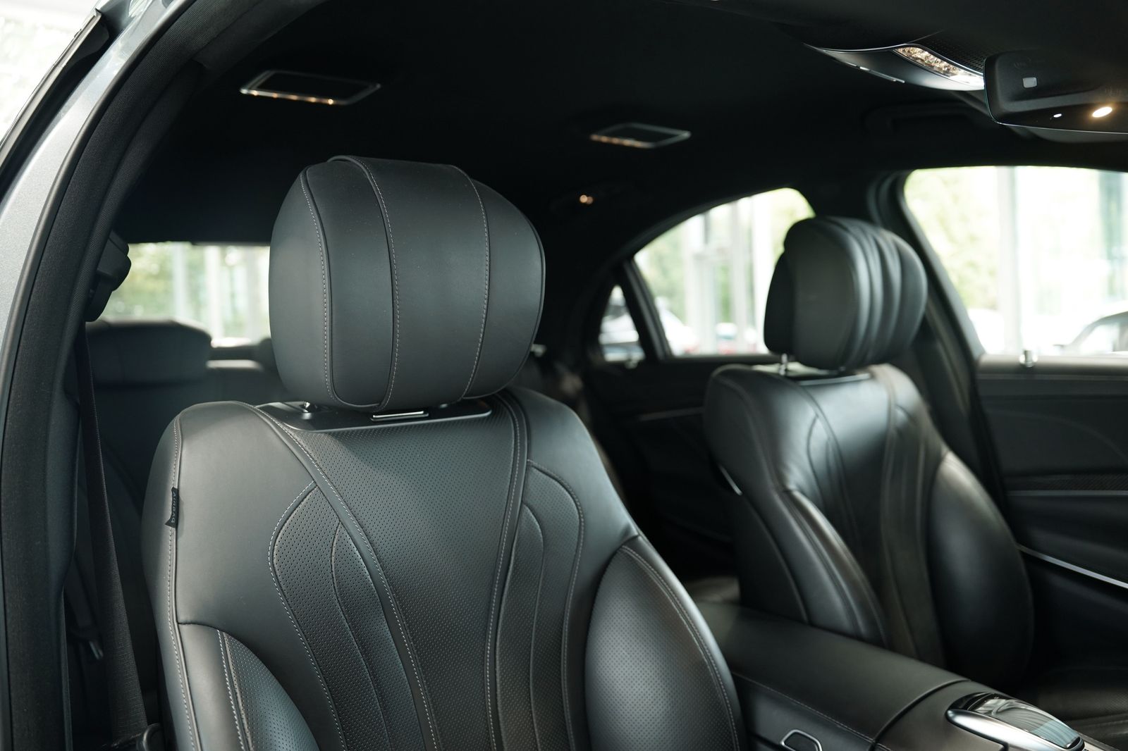 Mercedes Benz S 560