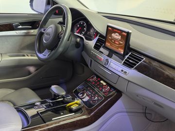 Audi A8 - 11