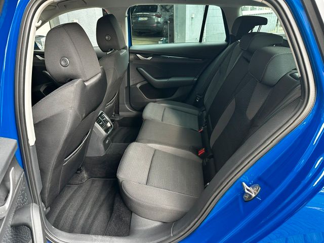 Octavia Combi Selection SHZ;LED;CARPLAY;FSE;PDC