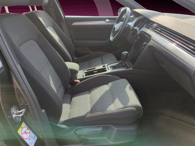 Passat Variant 2.0 TDI DSG SHZ NAVI ACC LED AHK