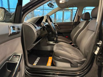 MYAUTOCENTER – Gebraucht- und Jahreswagen mit Werkstattservice in Pfaffenhofen Volkswagen Polo IV Comfortline *TÜV NEU*KLIMA*ELEKTR.FENSTE
