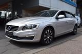 Volvo V60 Automatik*Leder*Voll Digital*Tüv Neu - gebrauchte Volvo V60 aus dem Jahr 2018