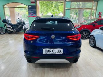 Alfa-Romeo Stelvio - 5