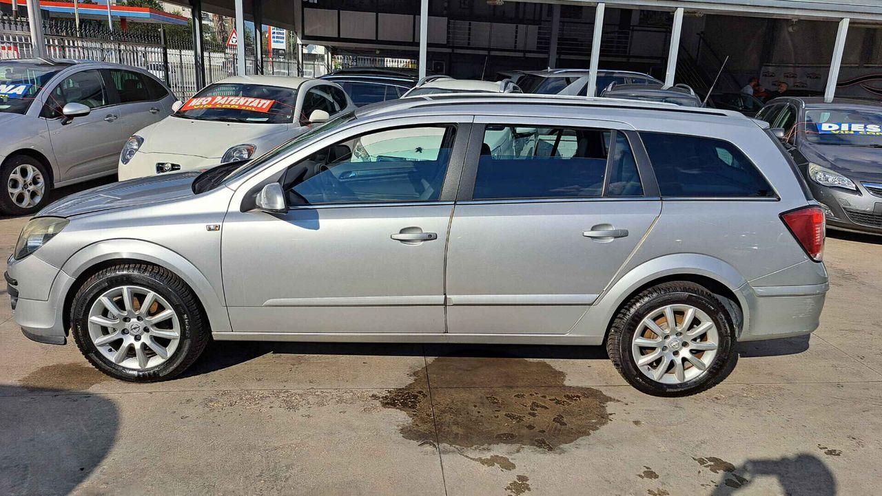 Opel Astra 2006 — photo 7