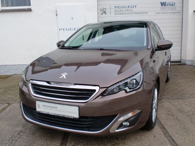 Peugeot 308 125 THP Allure,AHK,Navigation,Panoramadach