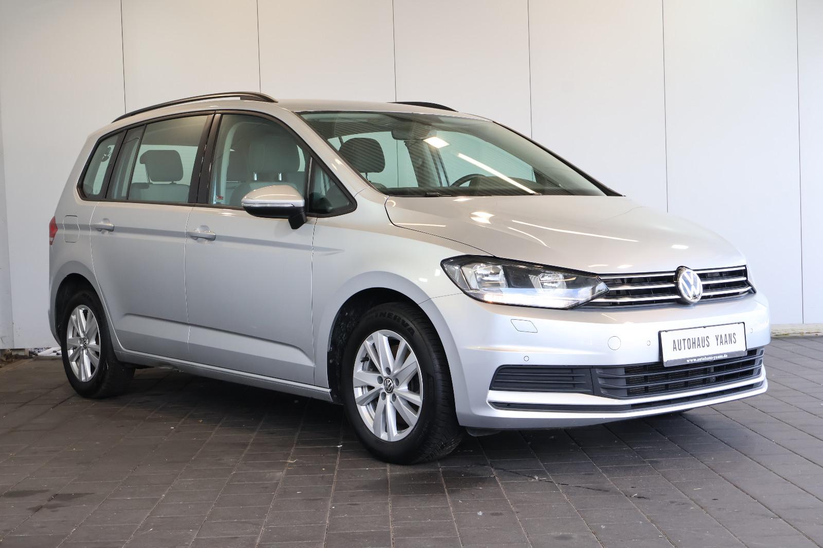 Volkswagen Touran 1.6 TDI Comfortline FRONT+AHK+7 SITZER