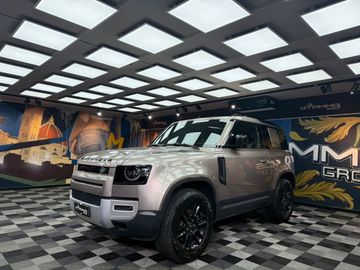 Land-Rover Defender - 1