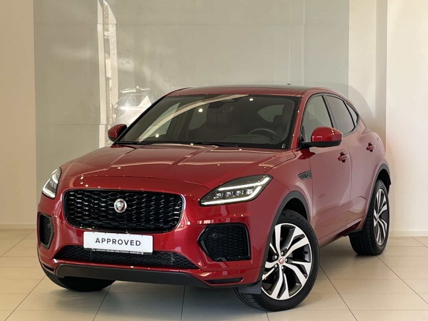Fahrzeugabbildung Jaguar E-Pace P300e R-Dynamic HSE Plug-In Hybrid HUD  P