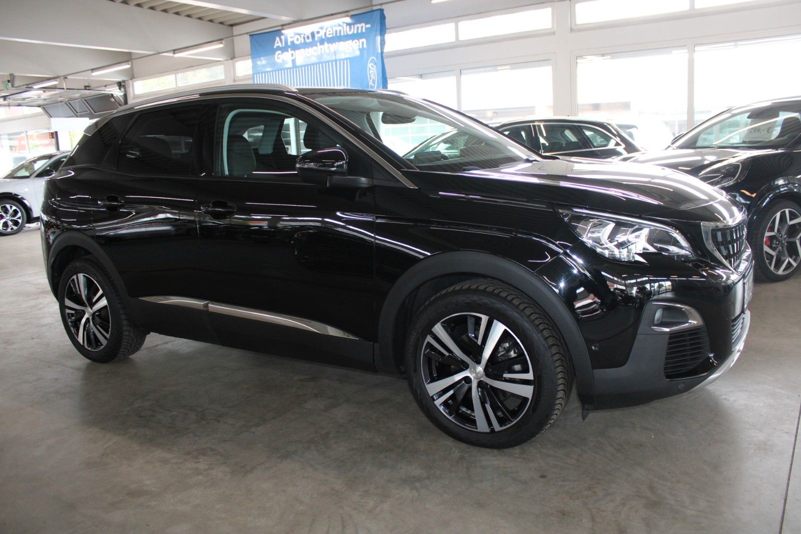 Fahrzeugabbildung Peugeot 3008 Allure Automatik AHK NAVI el.Heckklappe uvm