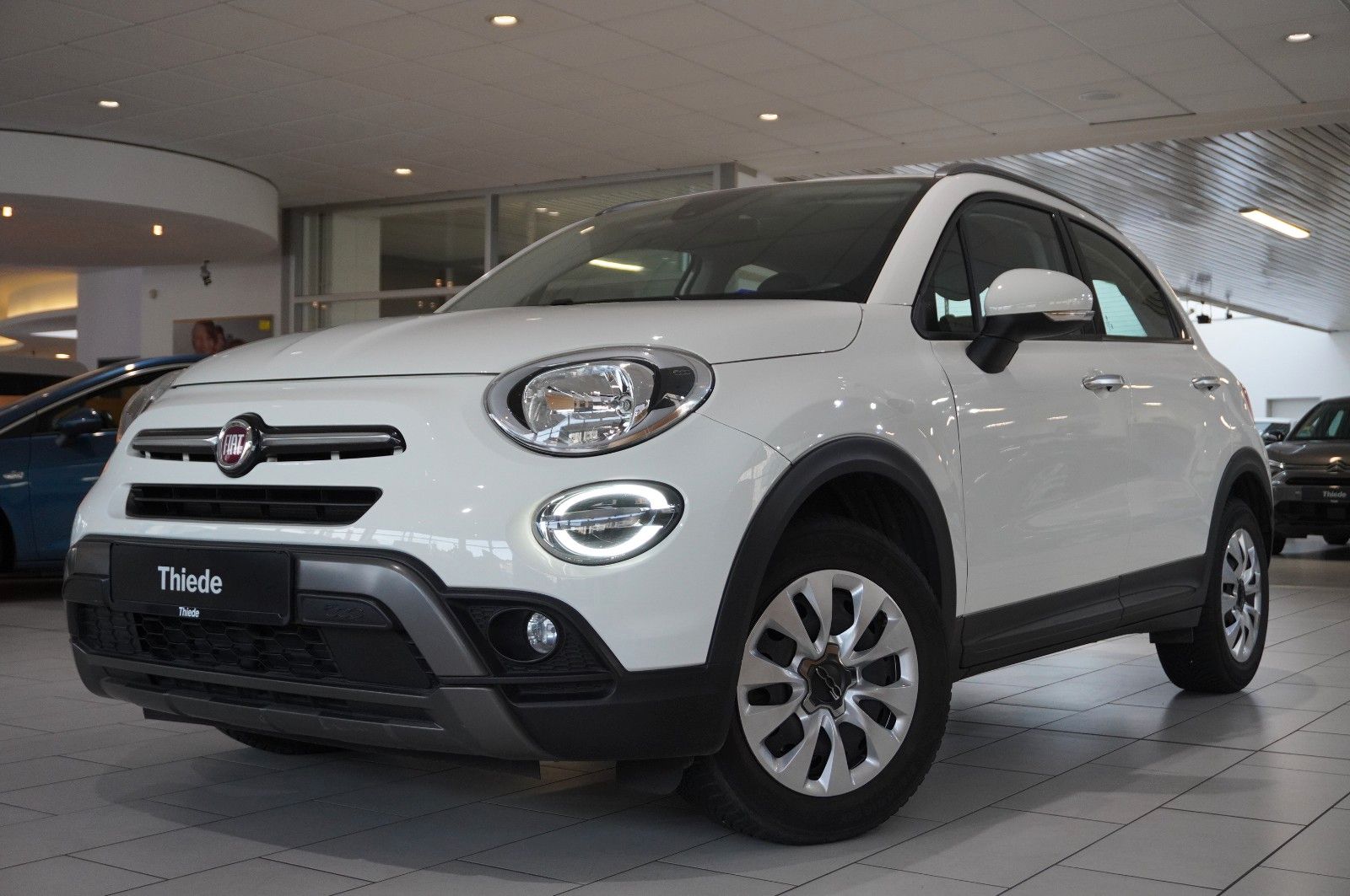 Fahrzeugabbildung Fiat 500X 1.3T CROSS DCT NAVI/LED/PDC/SPORT/TEMP/DAB+