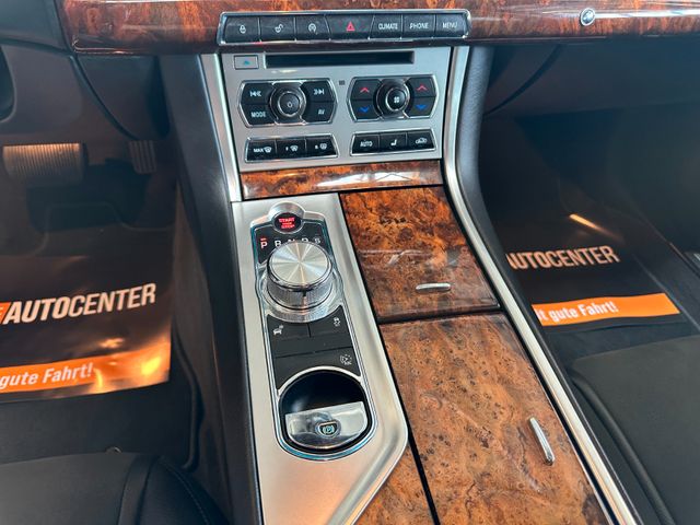Jaguar XF *Keyless*AHK*BI-XENON*Leder*2-Zonen*
