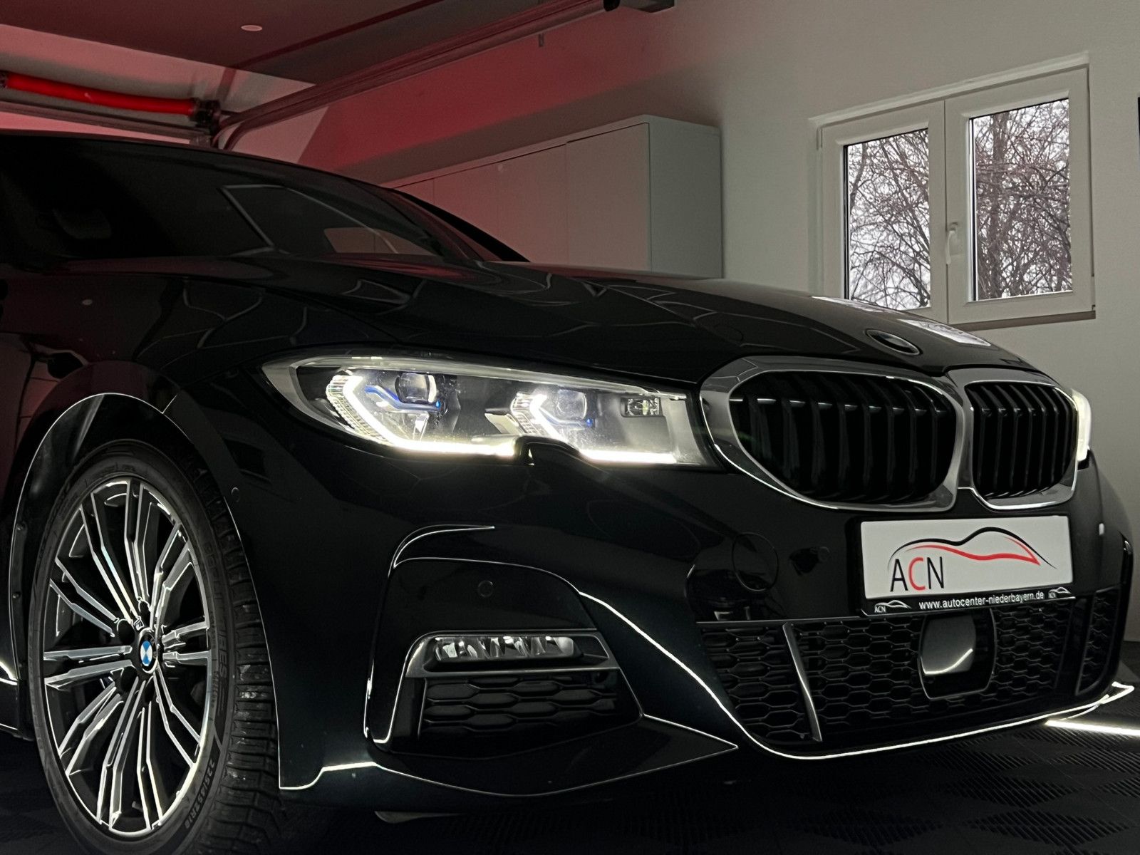 Fahrzeugabbildung BMW 330 i M Sport/LASER/eGSD/HuD/VRTL COCKPIT/DE FZG