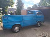 Volkswagen T3 andere - blaue Volkswagen T3 andere