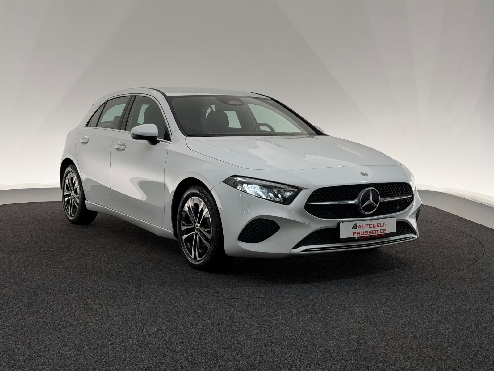 Mercedes-Benz A 180 PROGRESSIVE LED-R.KAM-SPUR-LHZ-SHZ-TEMPO