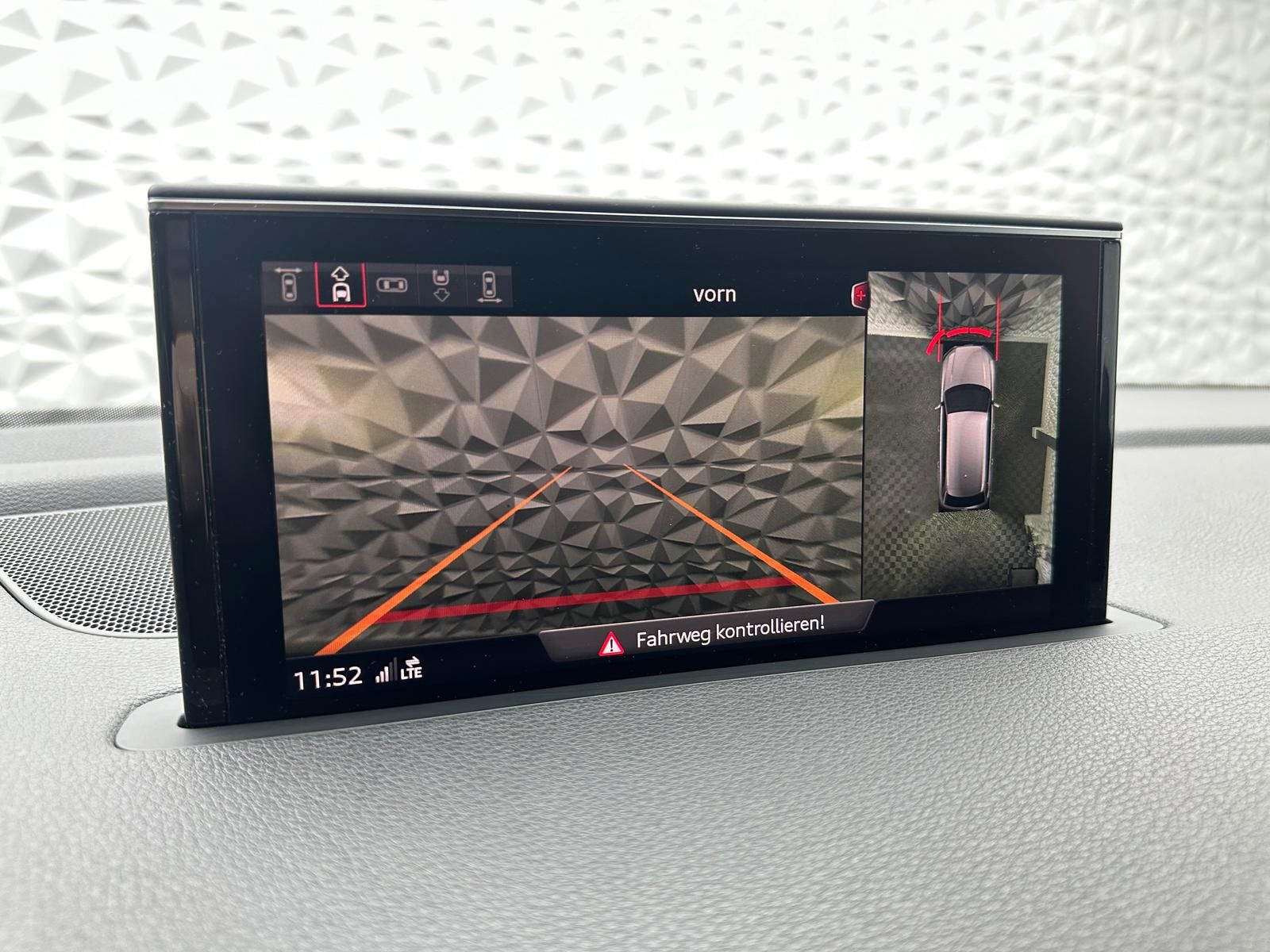 Fahrzeugabbildung Audi Q7 50 TDI S-LINE PLUS/MATRIX/ACC/LUFT/STHZ/NIGHT