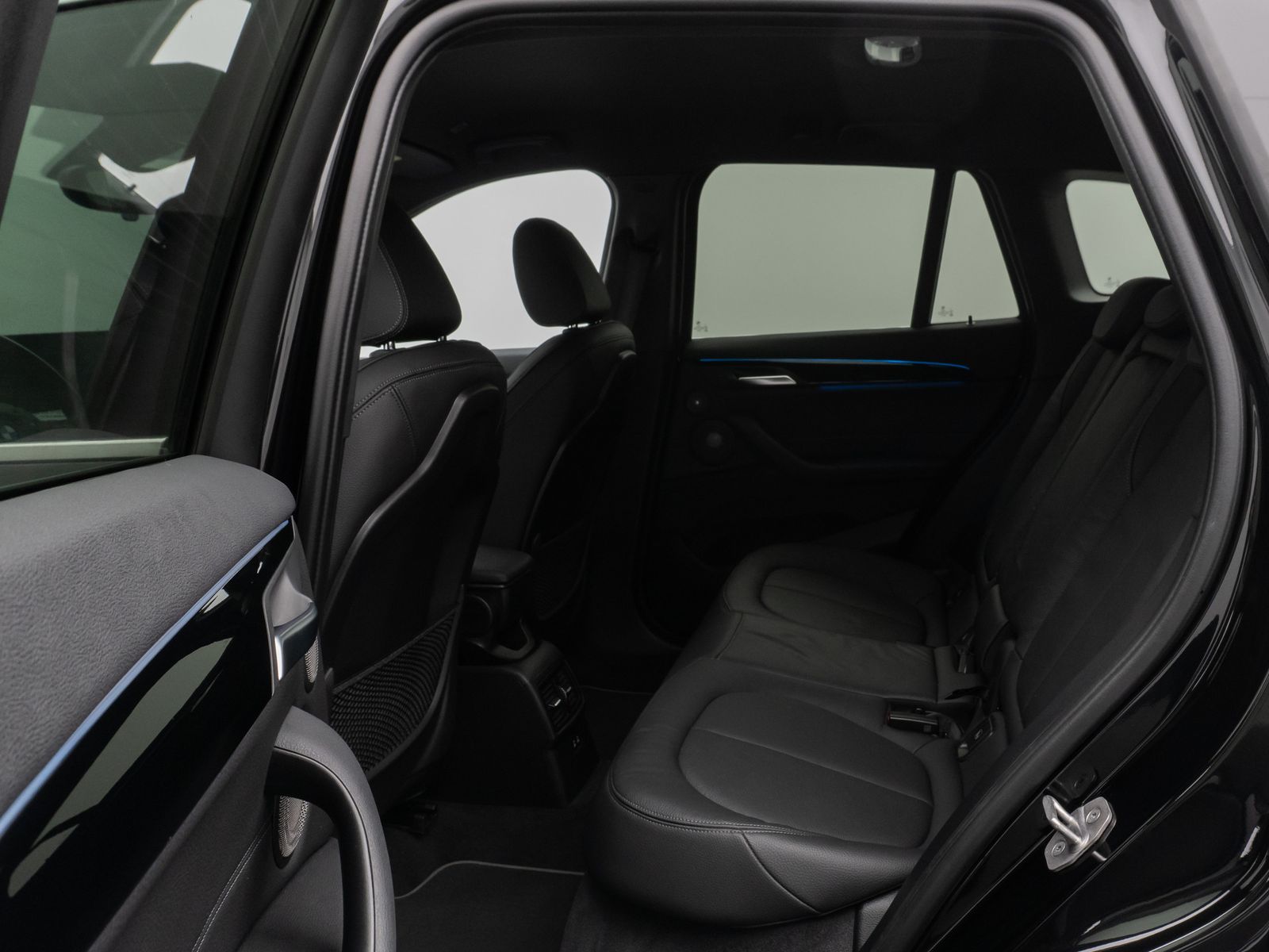 Fahrzeugabbildung BMW X1 xD25e xLine Kamera HUD DAB H/K Komfort Sport