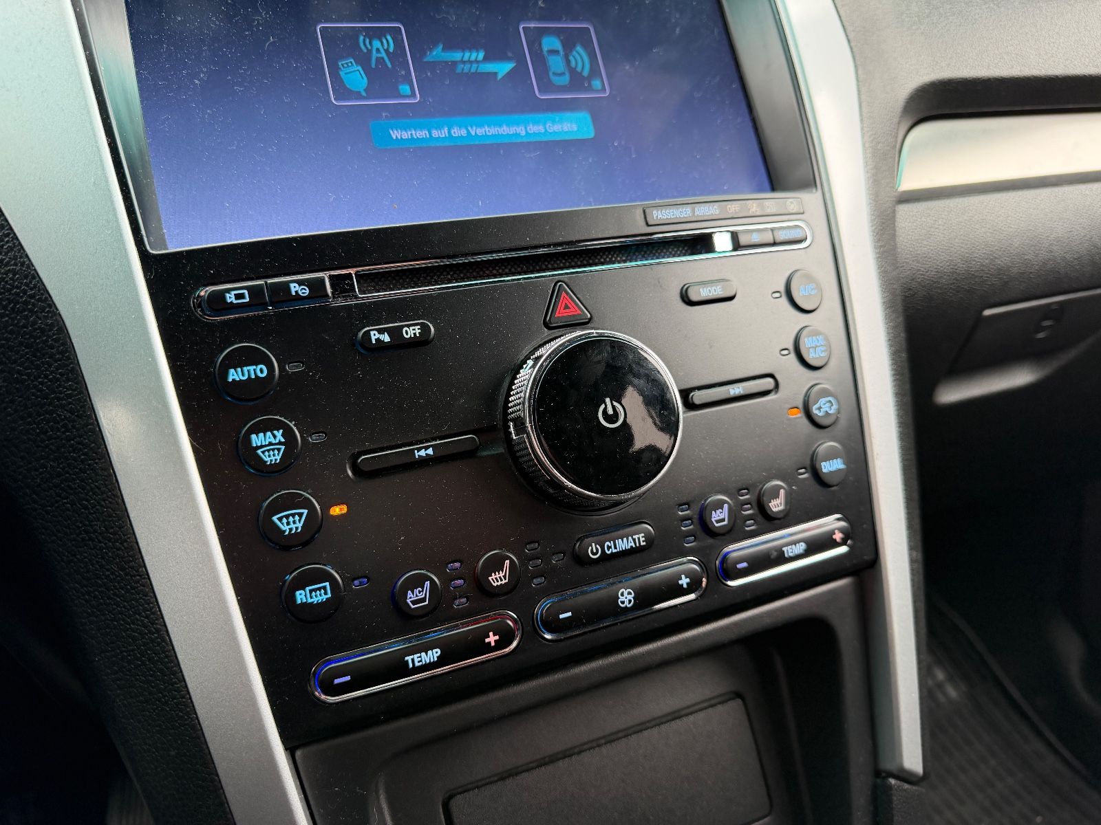 Fahrzeugabbildung Ford Police Interceptor 4x4 AUTOMATIK