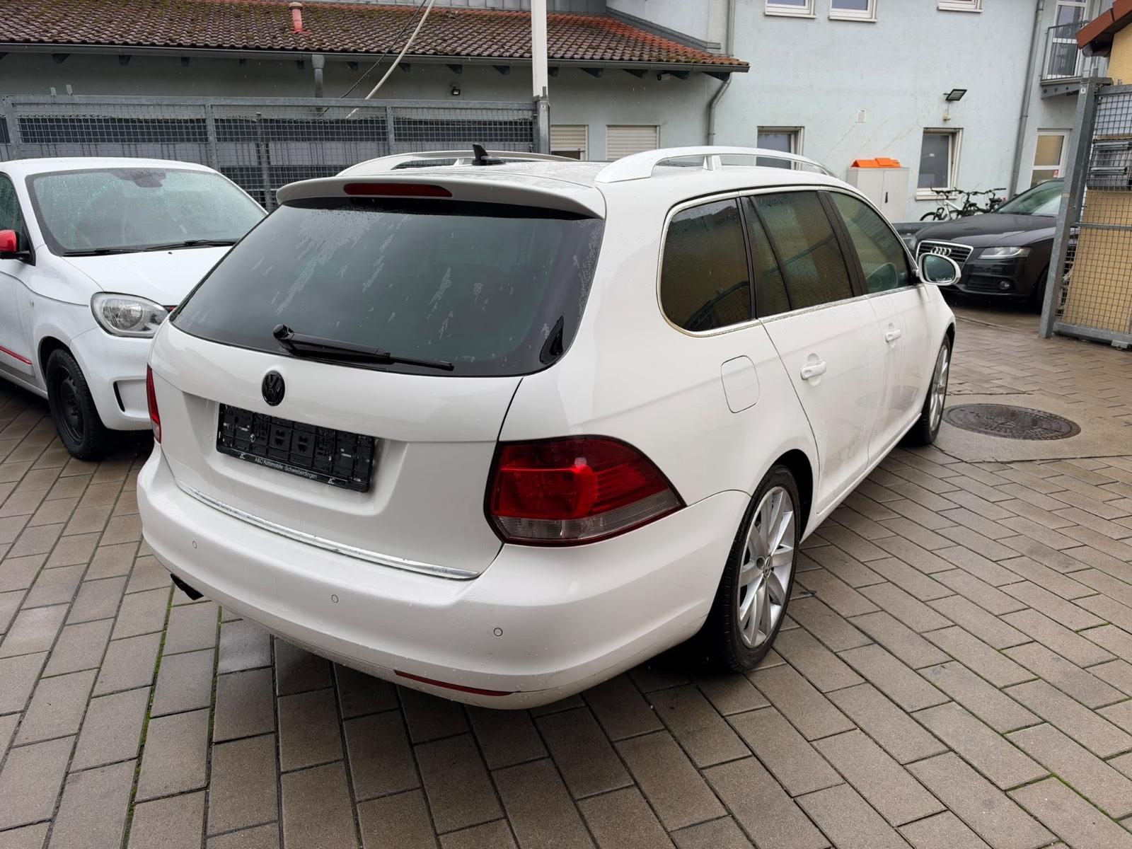 Volkswagen Golf 2010 — engine 1.390 cm³, 160 HP (118kW)