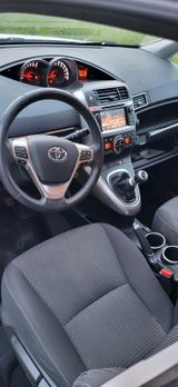 Toyota Verso,Tüv 6/26 ,1.Hand, 7 Sitzer,GA... - Toyota Corolla Verso in München