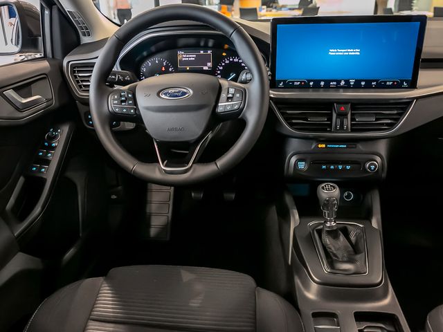 Ford Focus Turnier 1.0 EcoBoost Titanium Edition Navi