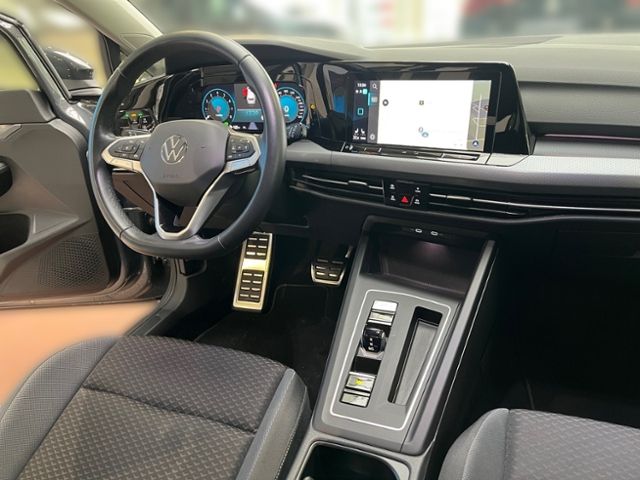 Fahrzeugabbildung Volkswagen Golf Variant VIII 1.5 TSI DSG ACTIVE NAVI KAMERA