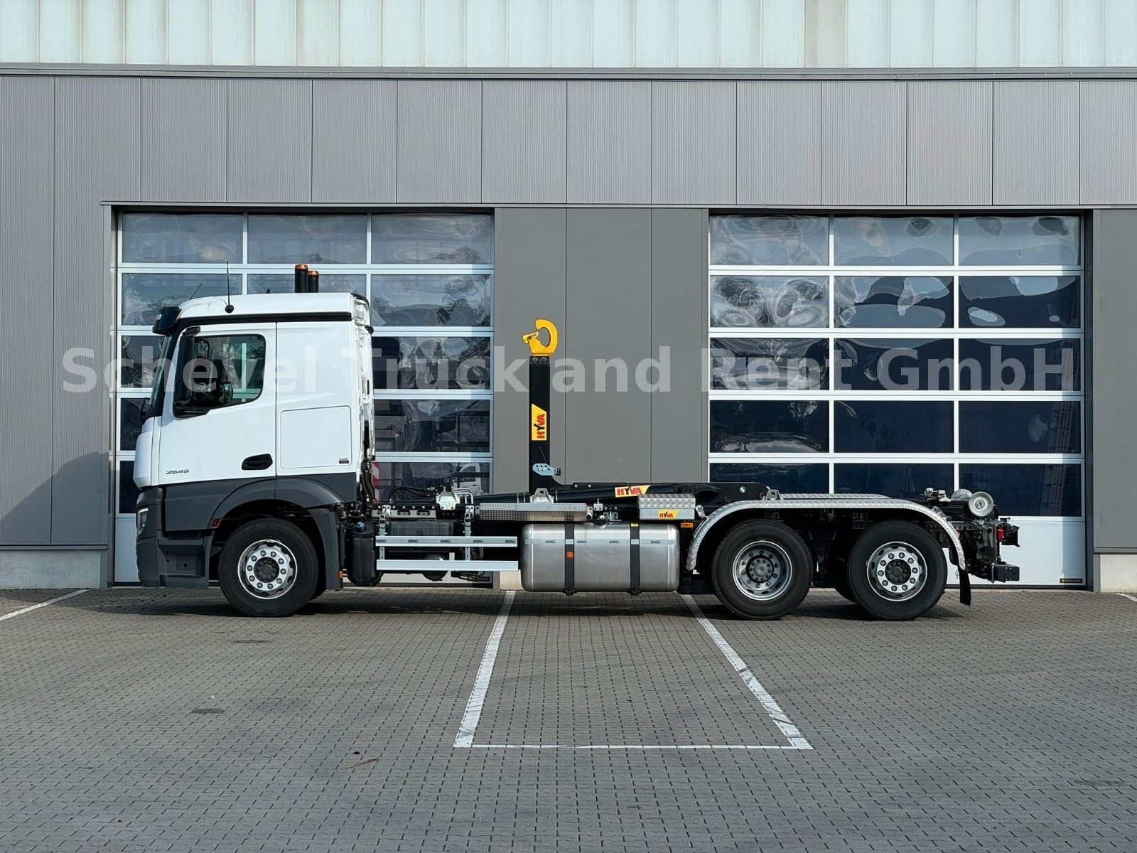 Fahrzeugabbildung Mercedes-Benz Actros 2545 6x2-4 Abrollkipper HYVA  Lift/Lenk